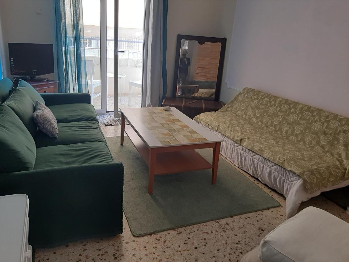 Retro Comfy Home Near Monastiraki Athens Luaran gambar