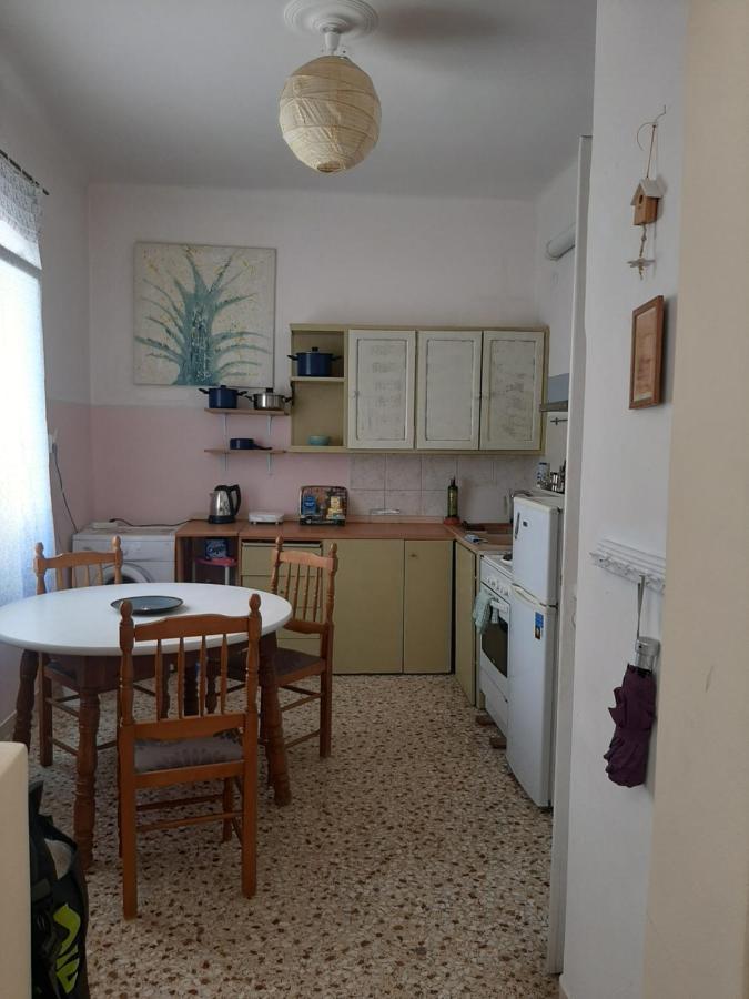 Retro Comfy Home Near Monastiraki Athens Luaran gambar